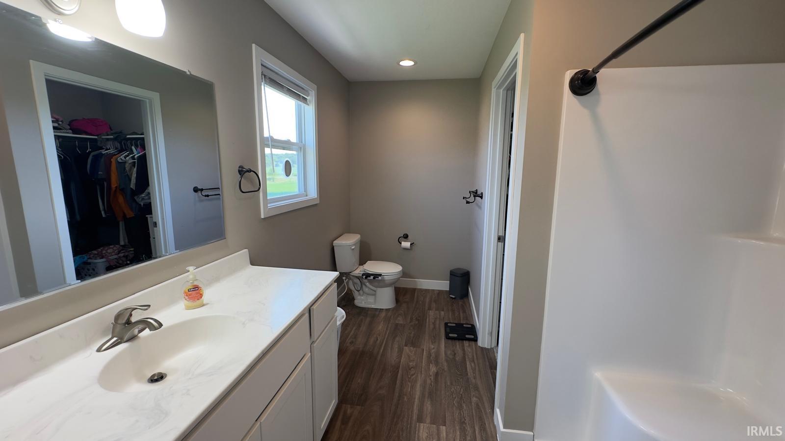 12853 King Fish Court Middlebury IN 46540