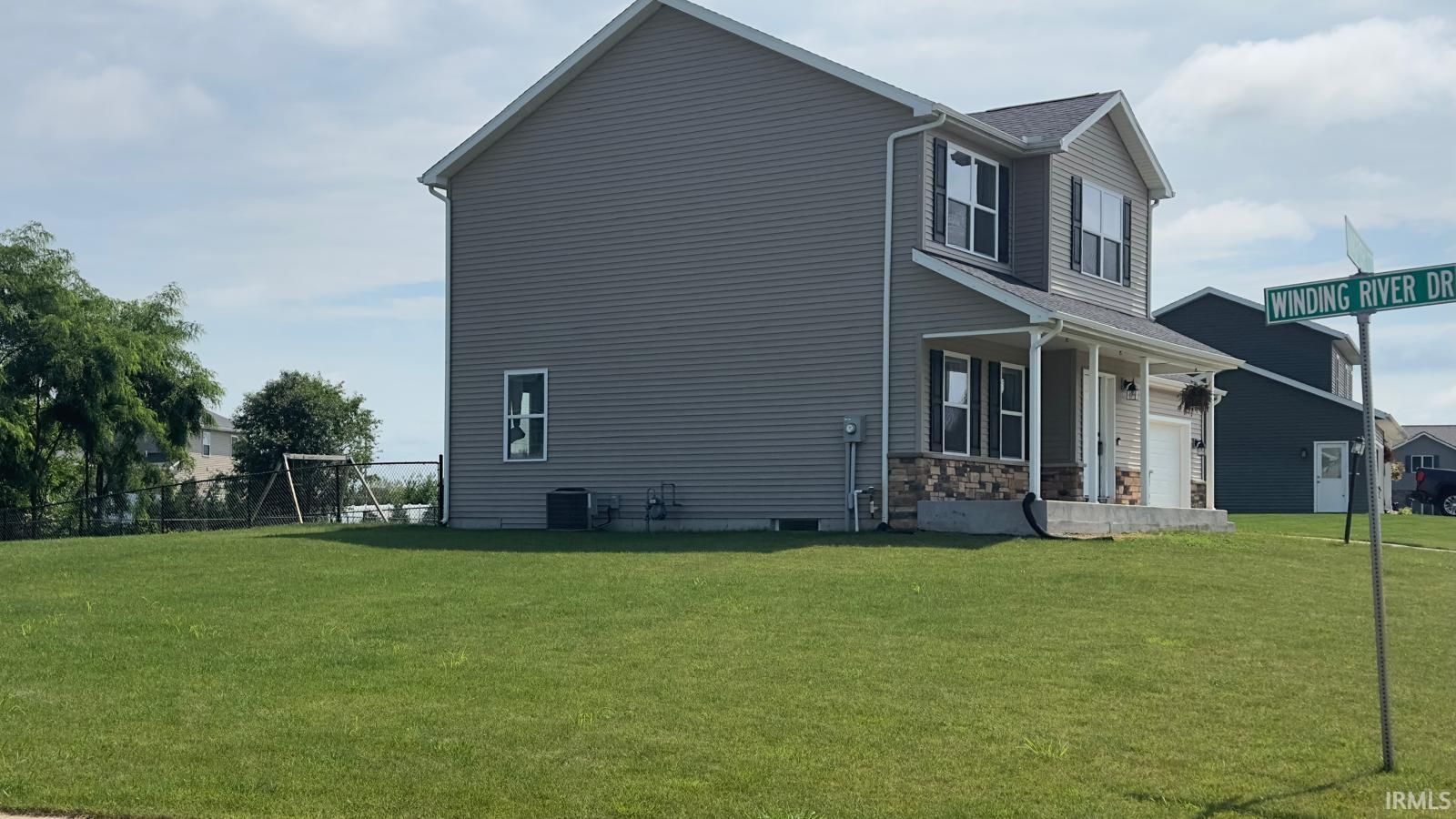 12853 King Fish Court Middlebury IN 46540
