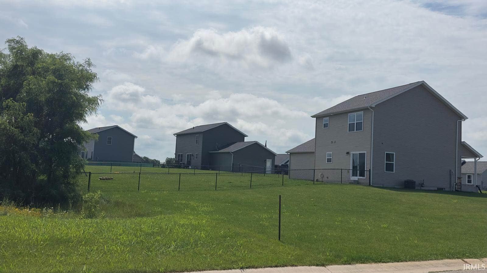12853 King Fish Court Middlebury IN 46540