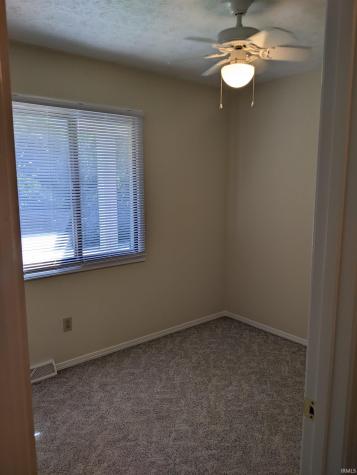 12314 E Carter Road Bloomfield IN 47424