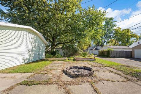 1336 E Fox Street South Bend IN 46613