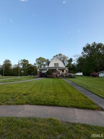 8382 E Main Street Dugger IN 47848