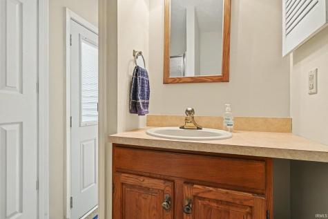 1629 Ladbrooke Lane South Bend IN 46614