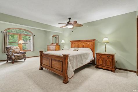 1629 Ladbrooke Lane South Bend IN 46614