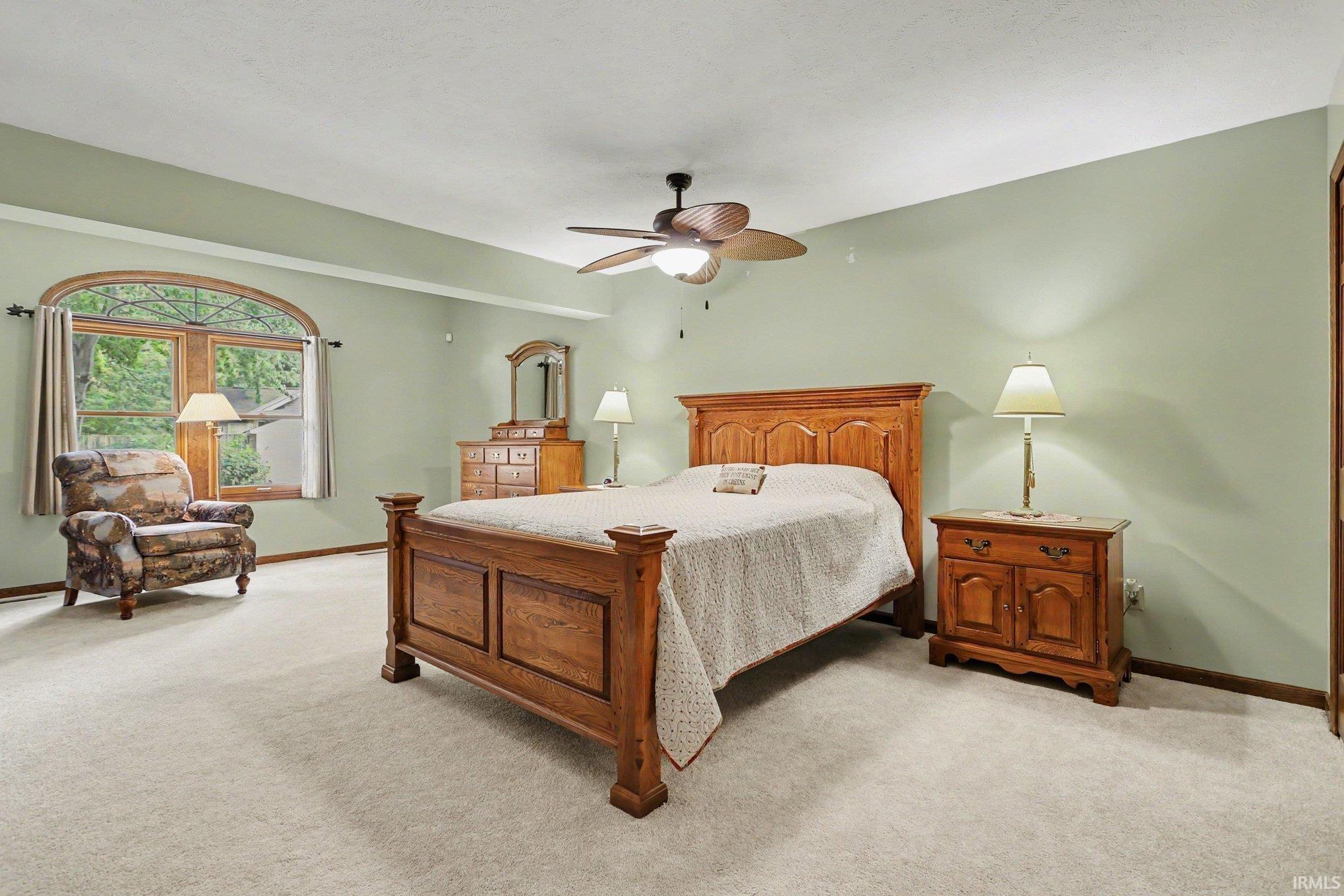 1629 Ladbrooke Lane South Bend IN 46614