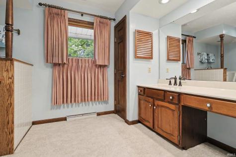1629 Ladbrooke Lane South Bend IN 46614
