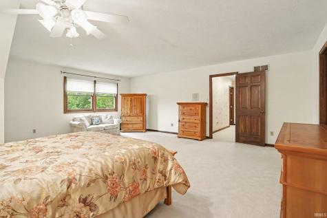 1629 Ladbrooke Lane South Bend IN 46614