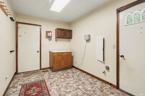 1629 Ladbrooke Lane South Bend IN 46614