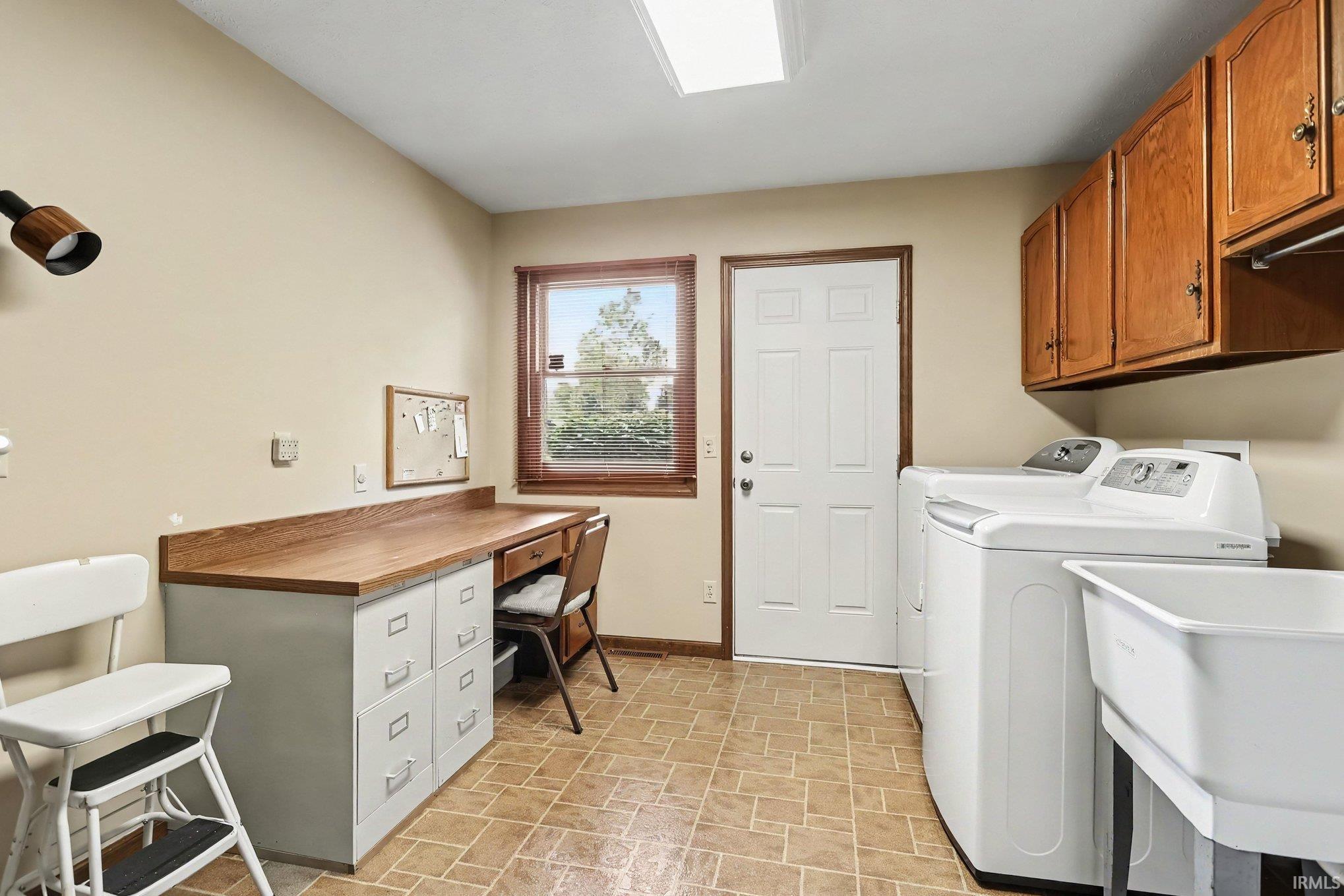 1629 Ladbrooke Lane South Bend IN 46614