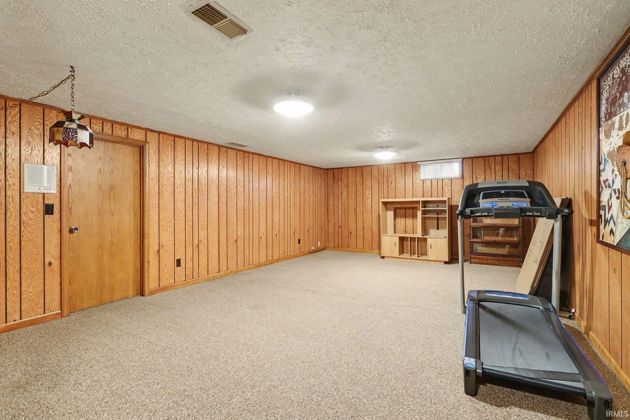 1629 Ladbrooke Lane South Bend IN 46614