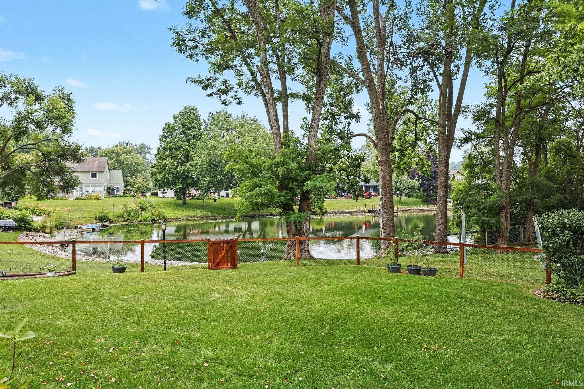 1629 Ladbrooke Lane South Bend IN 46614