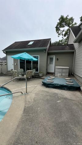 1629 Ladbrooke Lane South Bend IN 46614