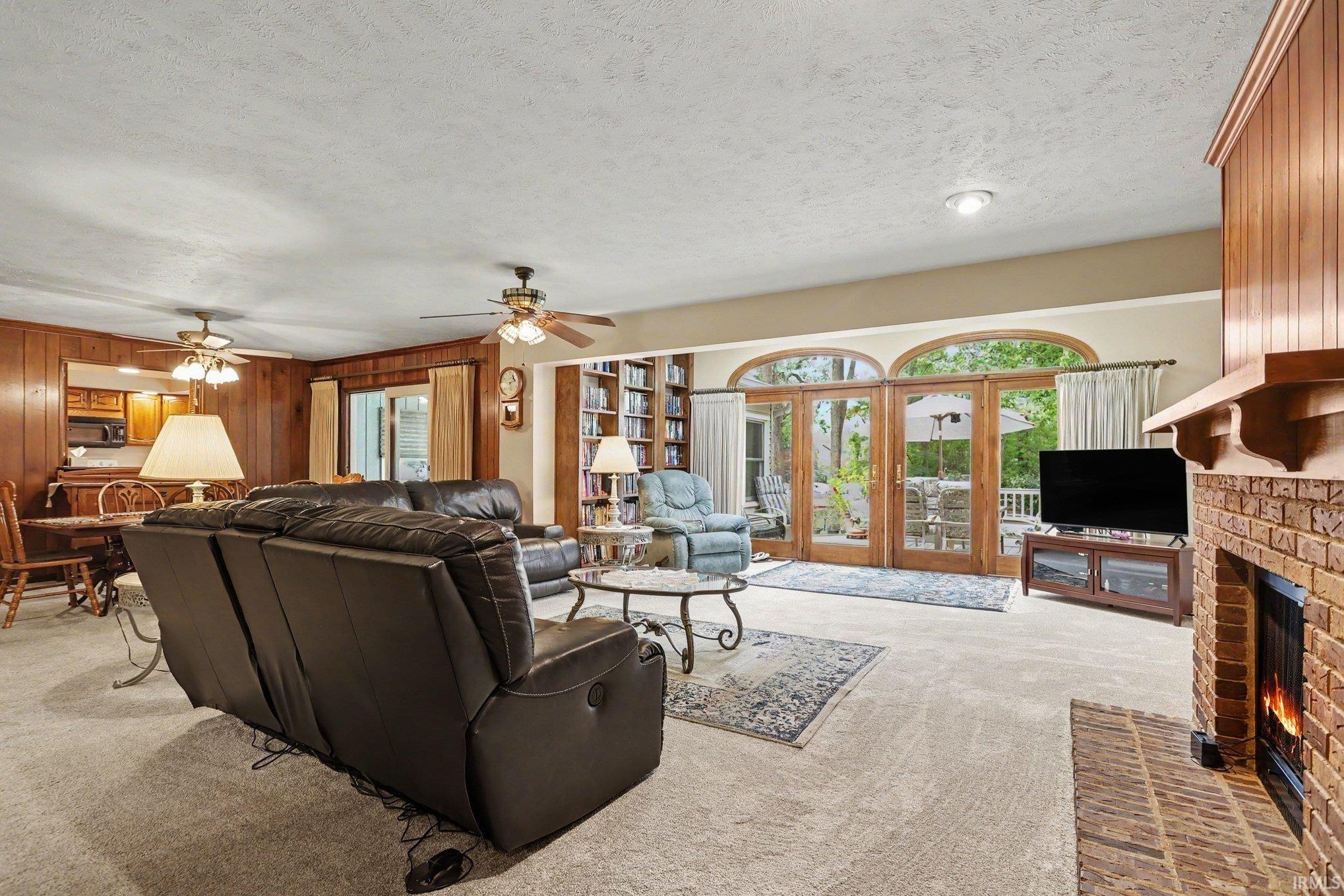 1629 Ladbrooke Lane South Bend IN 46614