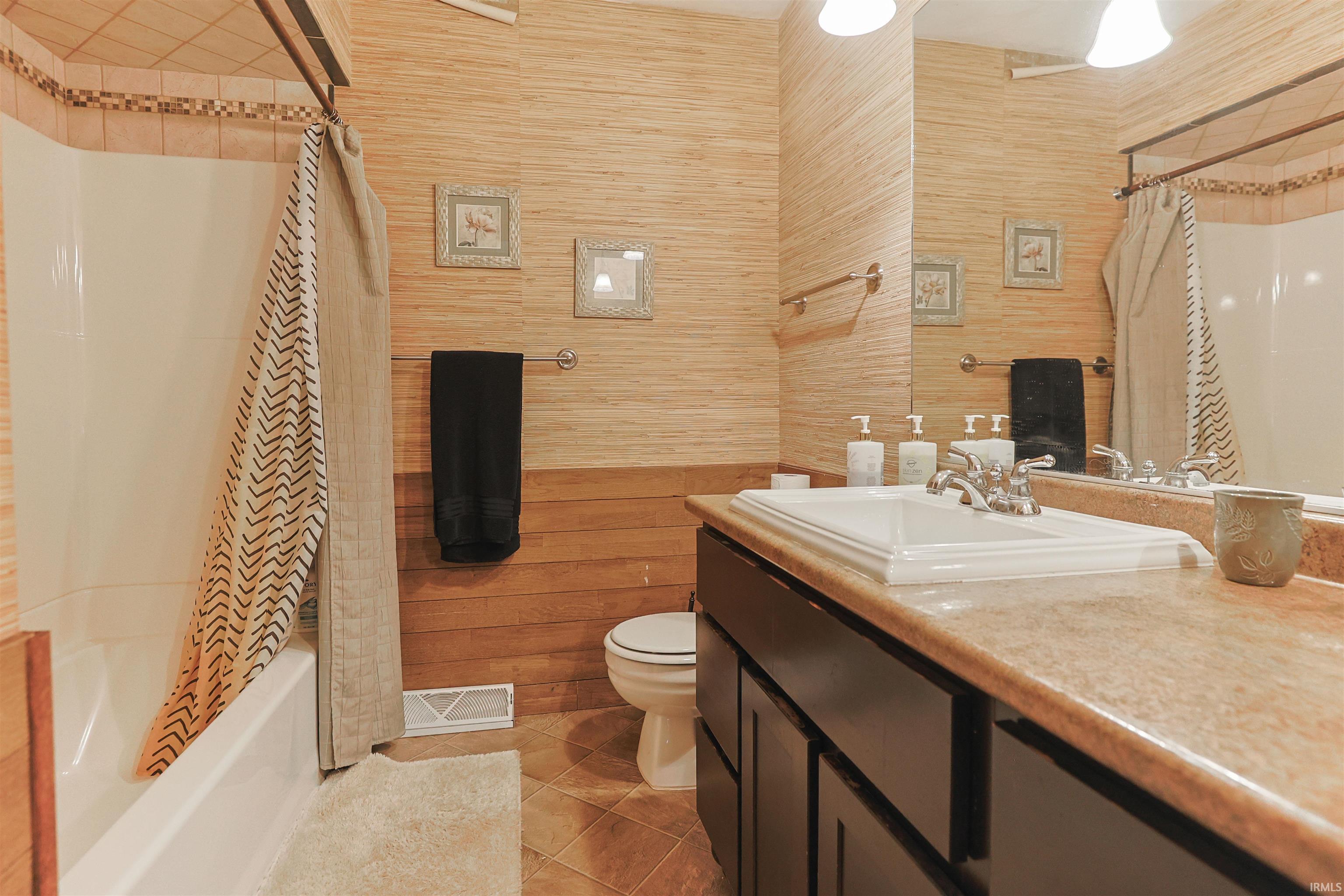 58022 River Lake Court Elkhart IN 46516