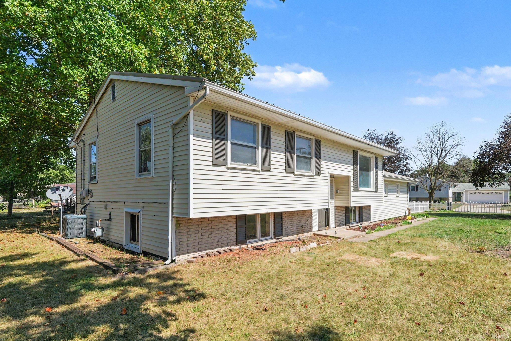 2637 Frances Avenue Elkhart IN 46517