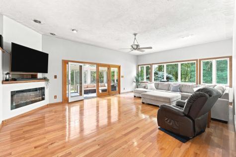 4755 N 425 W Angola IN 46703