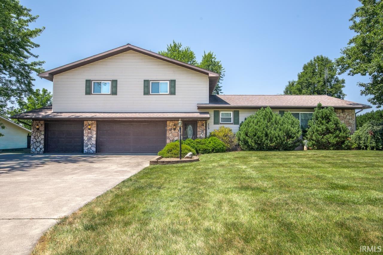 209 Highland Avenue Ossian IN 46777