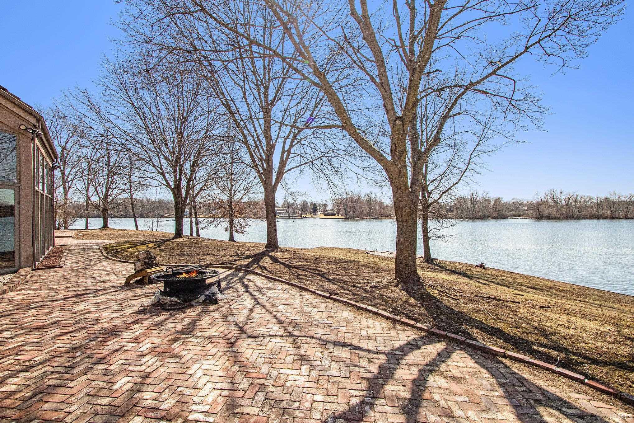 27 Quail Island Elkhart IN 46514