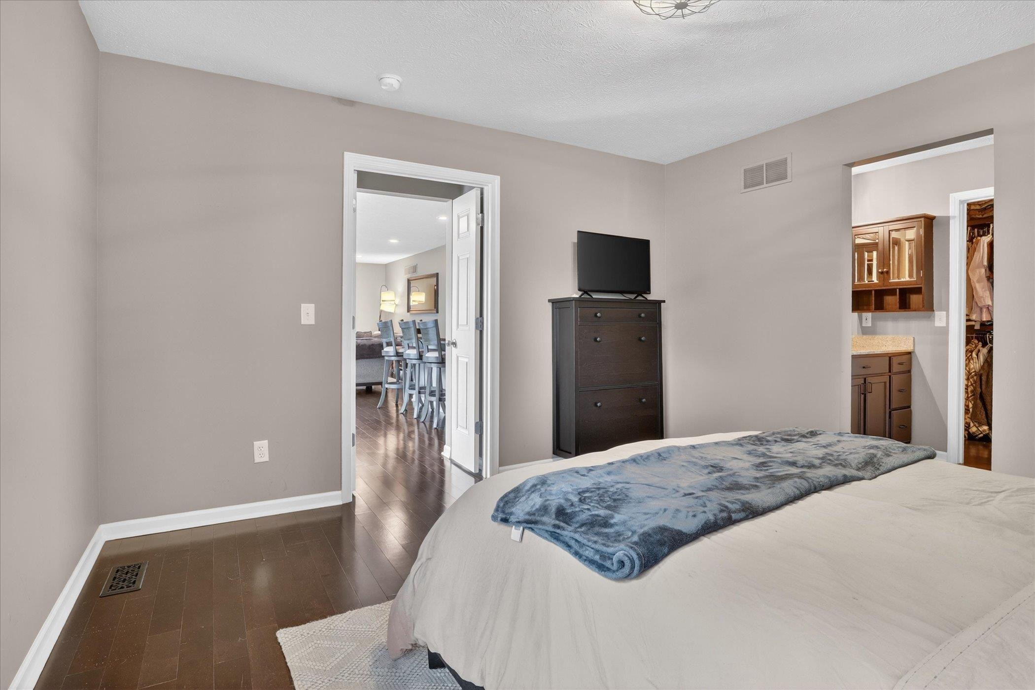 2333 Cranston Street South Bend IN 46614
