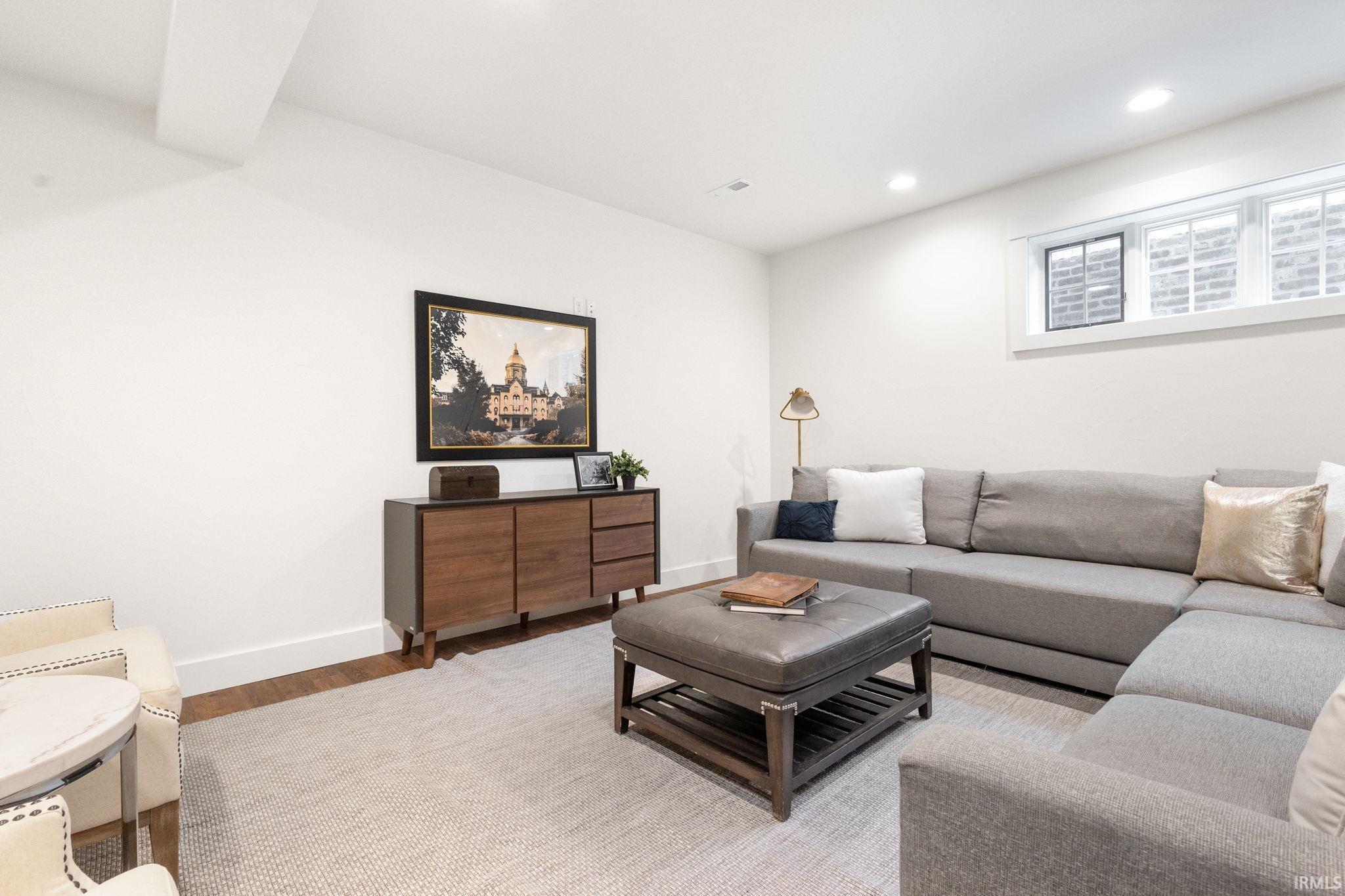 522 Napoleon Street South Bend IN 46617