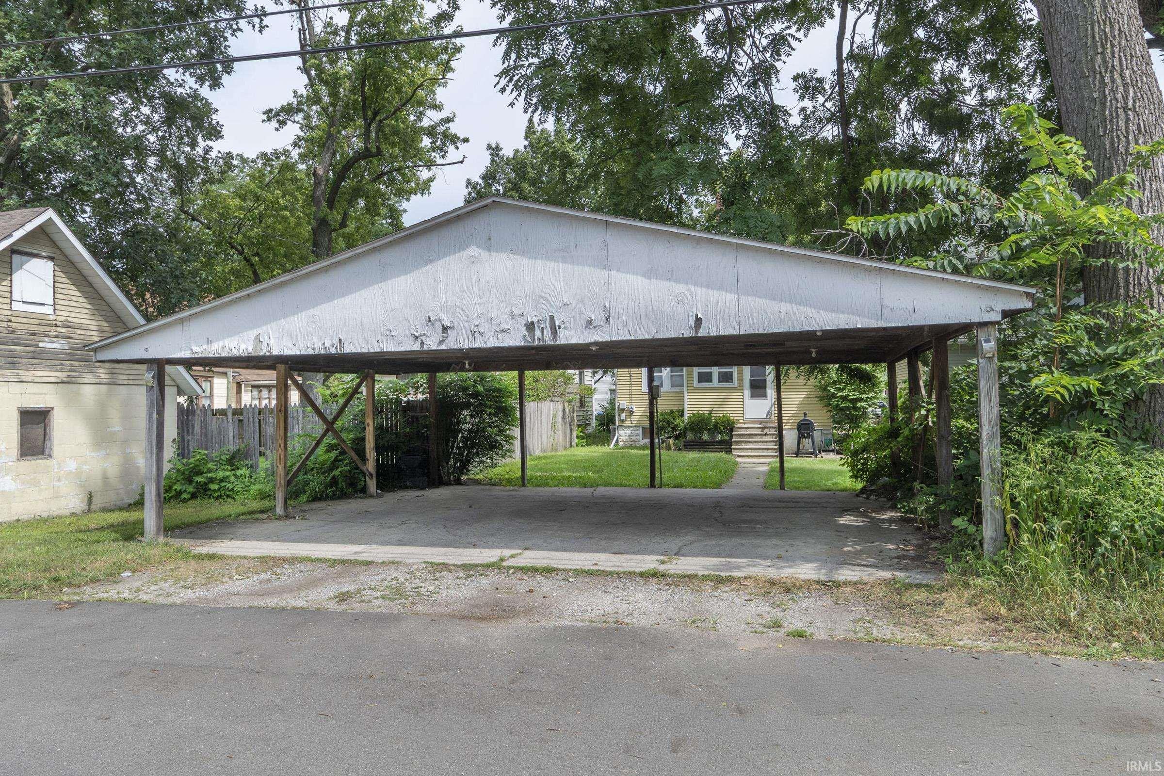 683 W Lexington Avenue Elkhart IN 46514