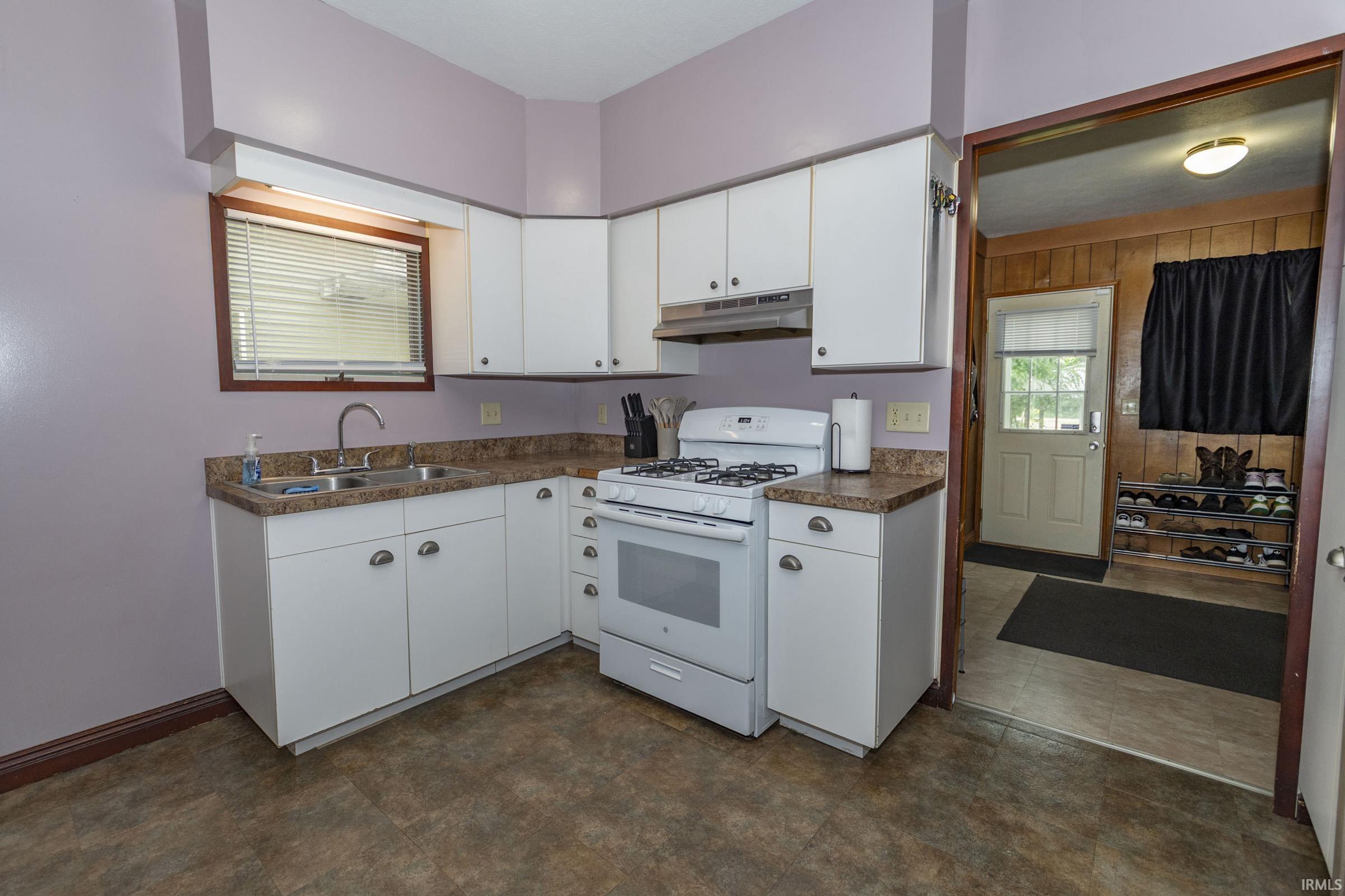 683 W Lexington Avenue Elkhart IN 46514
