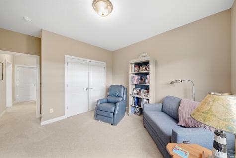 2098 S Raccoon Run Boulevard Winona Lake IN 46590