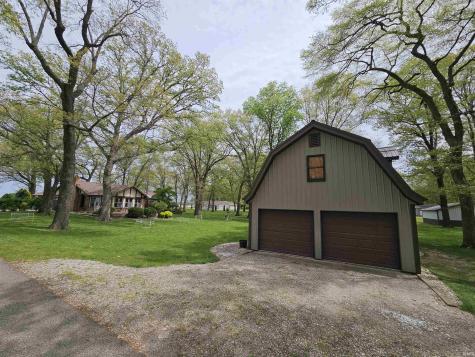 532 N 40 E Winamac IN 46996