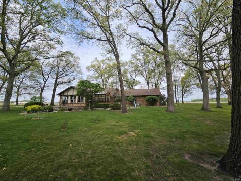 532 N 40 E Winamac IN 46996