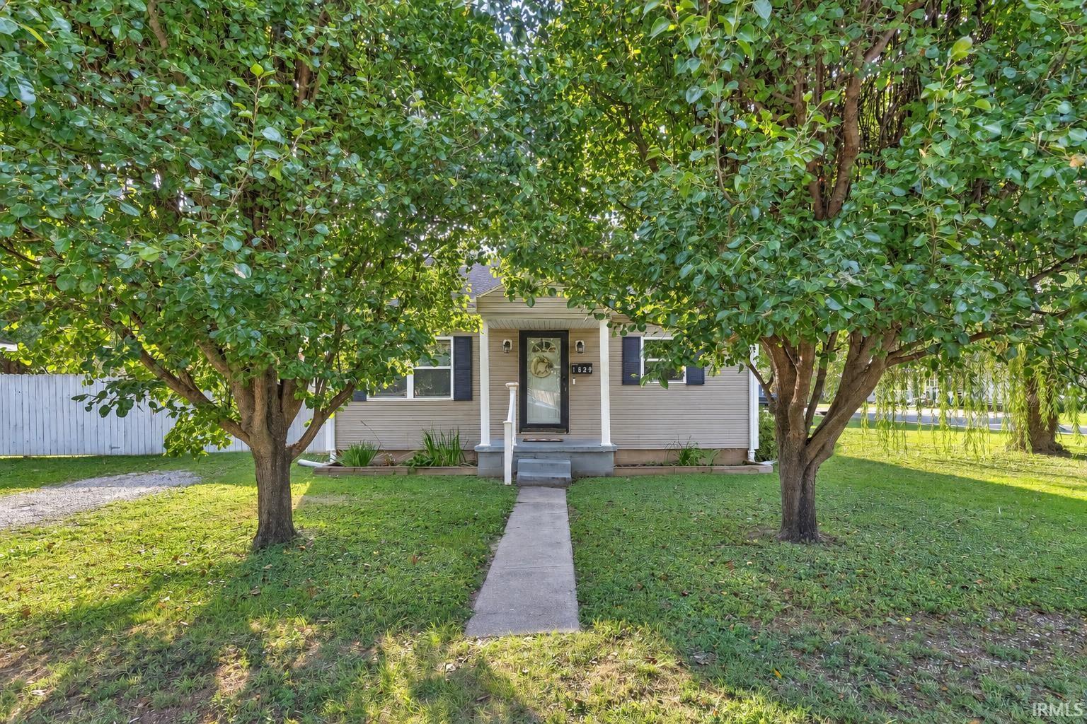 1829 Monroe Avenue Evansville IN 47714