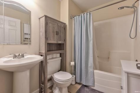 1829 Monroe Avenue Evansville IN 47714
