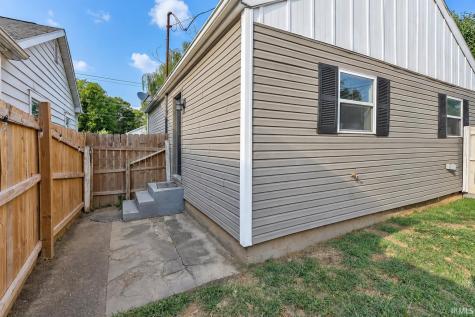 1829 Monroe Avenue Evansville IN 47714