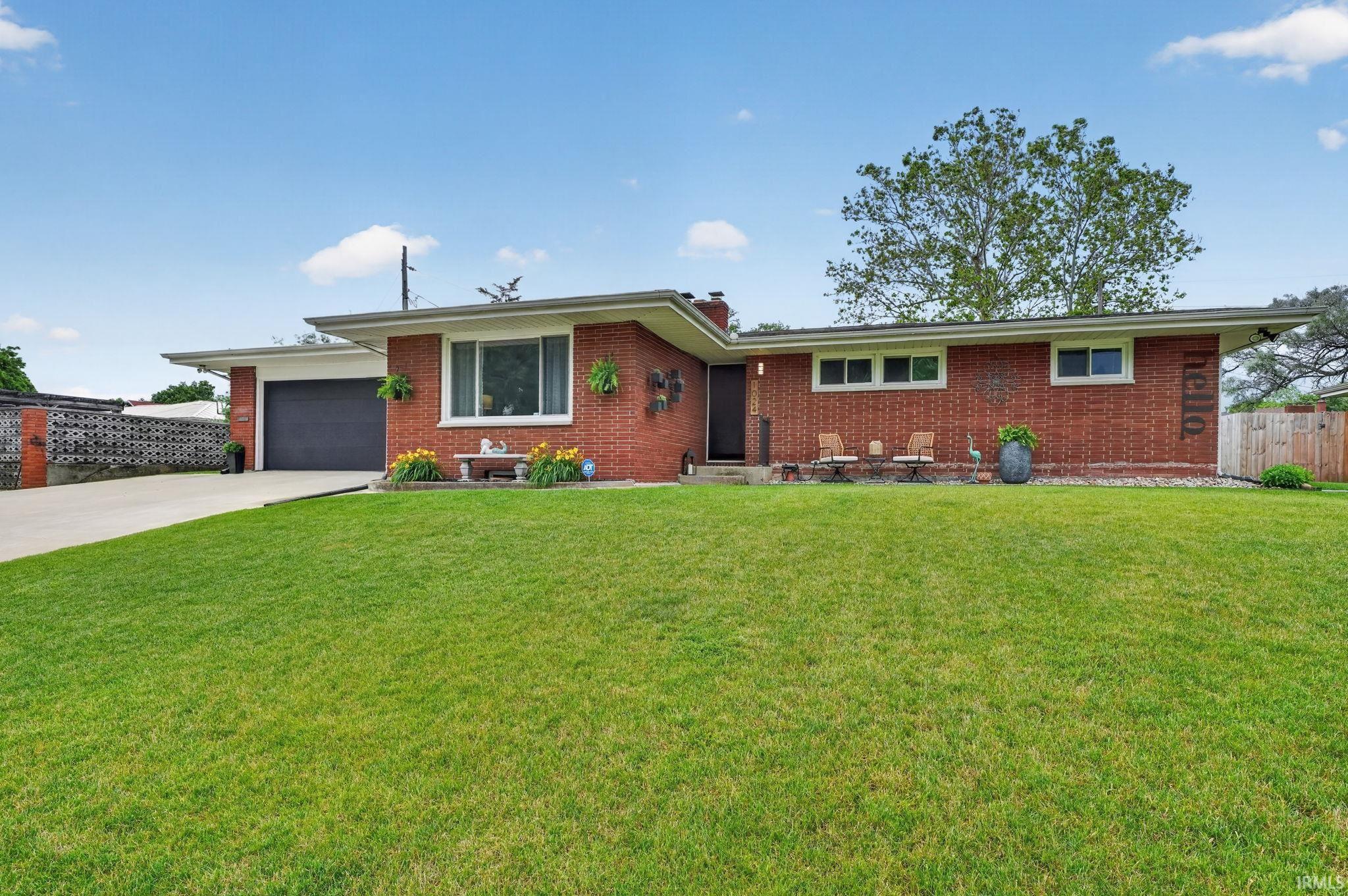 1024 E Eckman Street South Bend IN 46614