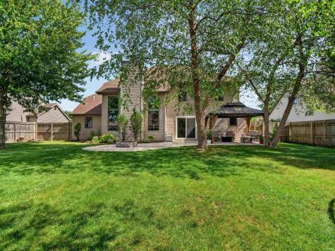 8307 Hunters Knoll Place Fort Wayne IN 46825
