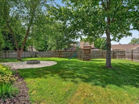 8307 Hunters Knoll Place Fort Wayne IN 46825