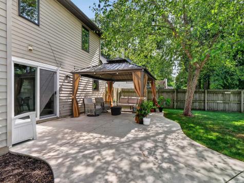 8307 Hunters Knoll Place Fort Wayne IN 46825