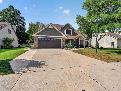 8307 Hunters Knoll Place Fort Wayne IN 46825
