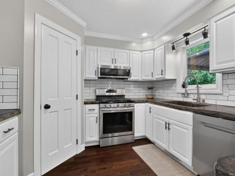 8307 Hunters Knoll Place Fort Wayne IN 46825