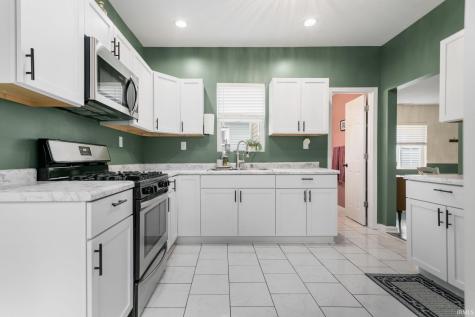 1023 Sherman Avenue South Bend IN 46616