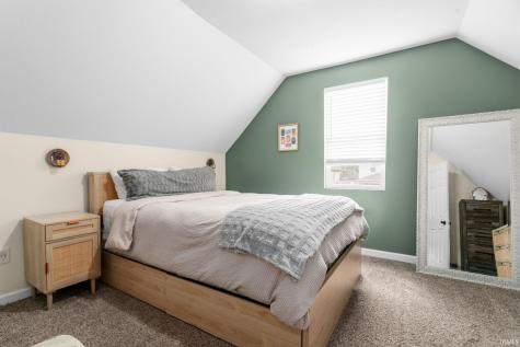 1023 Sherman Avenue South Bend IN 46616