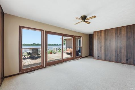 2083 Chapman Lake Drive Warsaw IN 46582