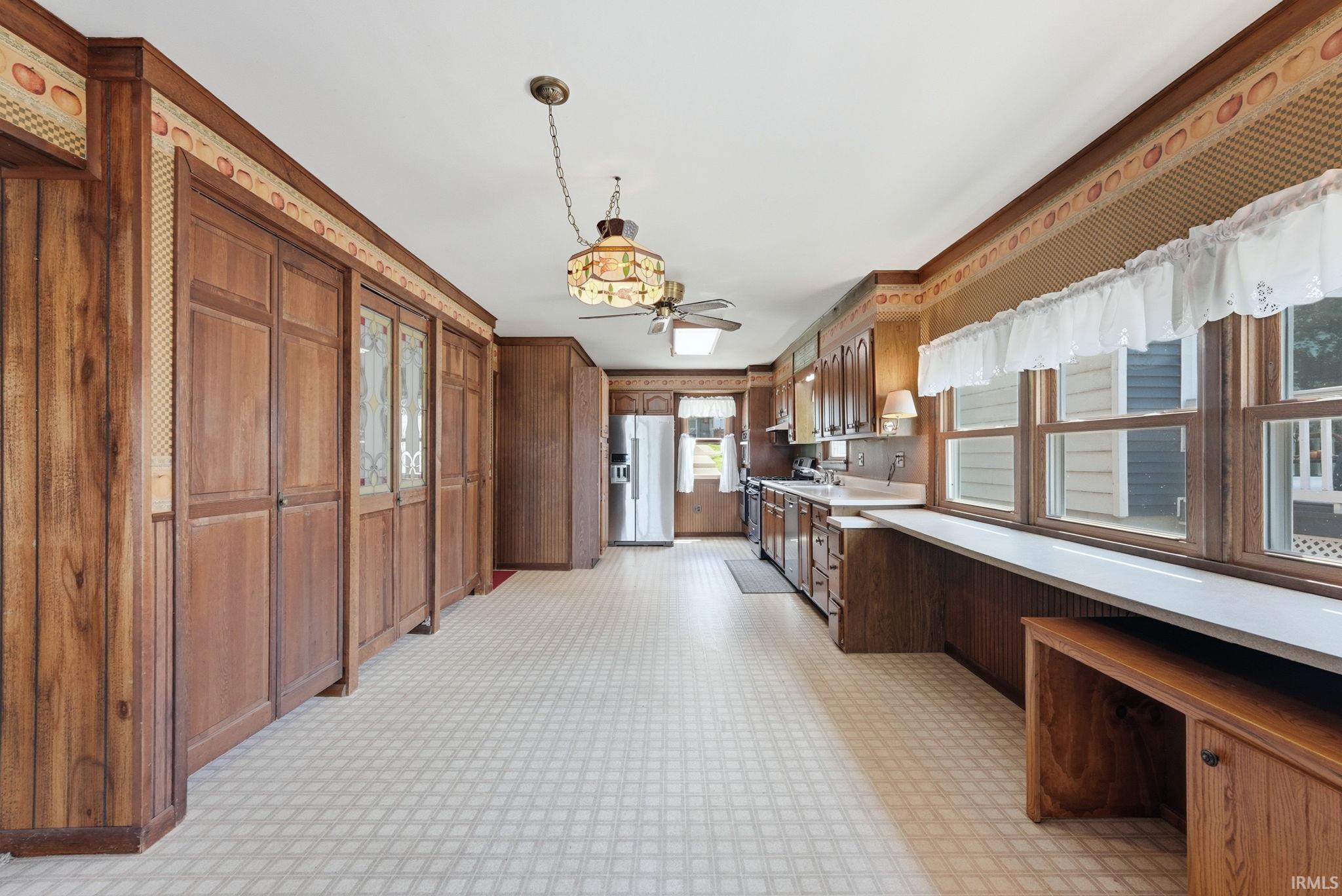 2083 Chapman Lake Drive Warsaw IN 46582