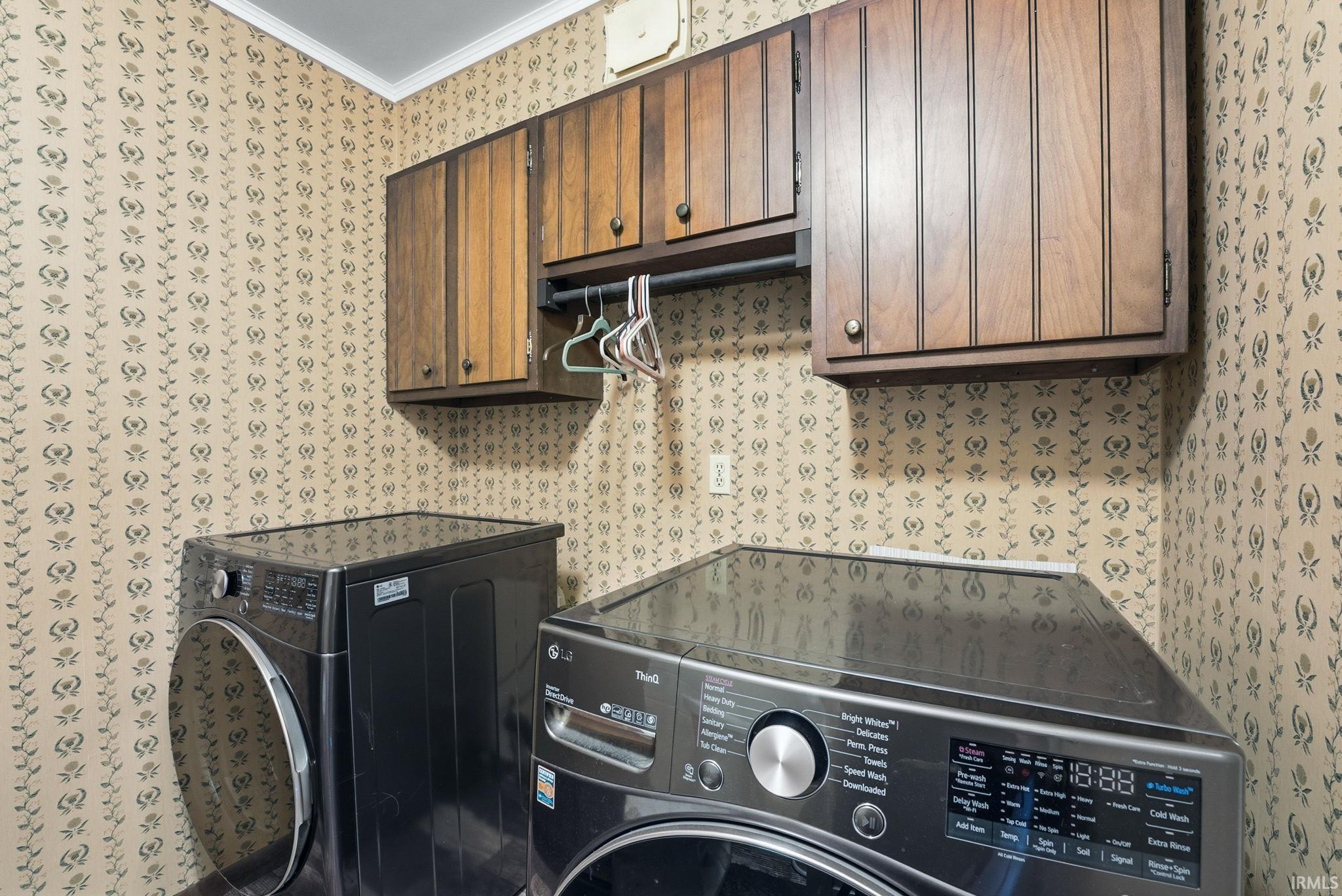 2083 Chapman Lake Drive Warsaw IN 46582