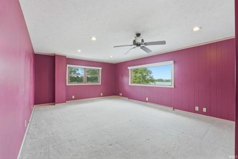2083 Chapman Lake Drive Warsaw IN 46582