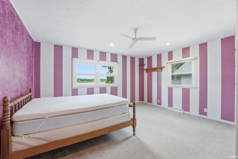 2083 Chapman Lake Drive Warsaw IN 46582