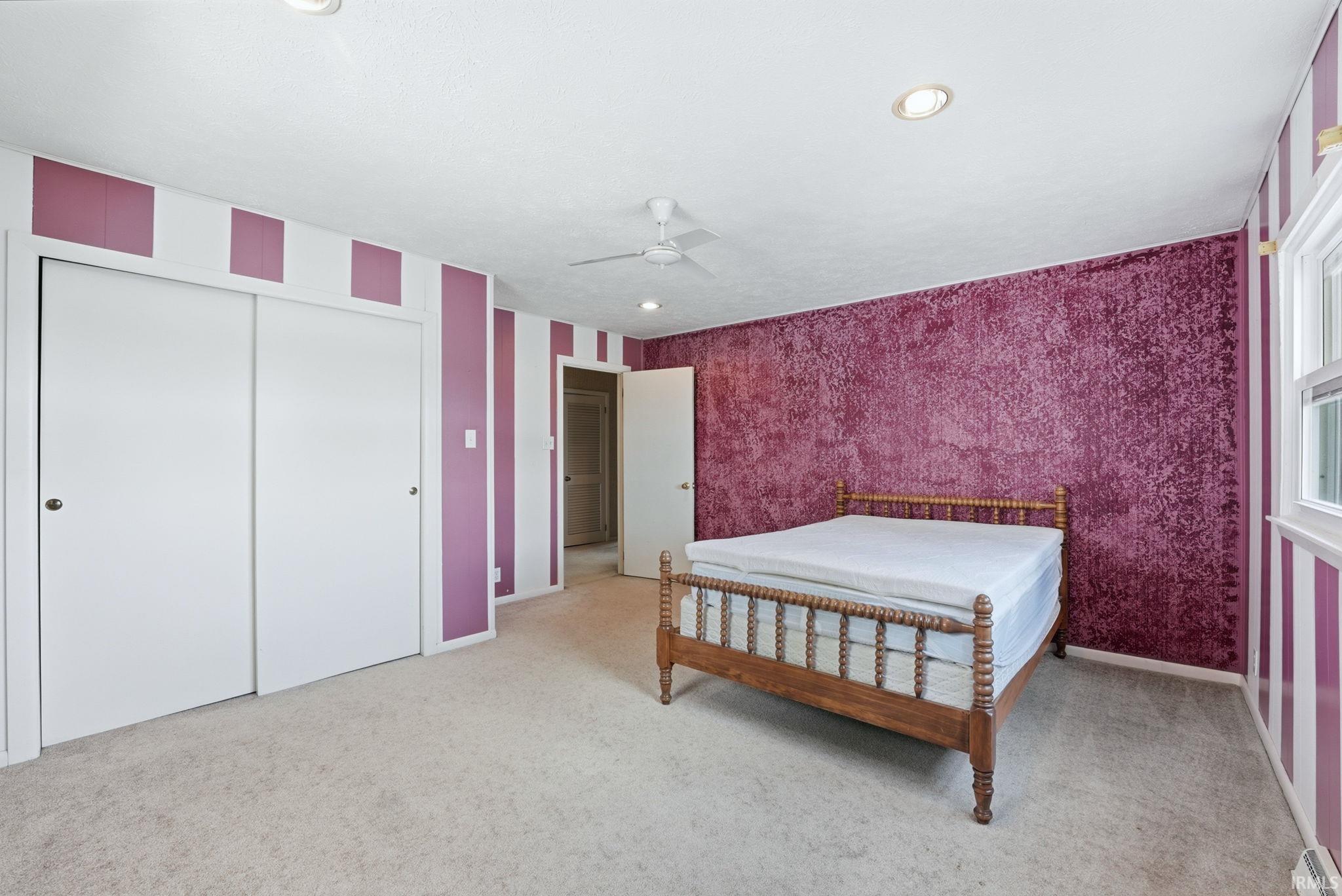 2083 Chapman Lake Drive Warsaw IN 46582