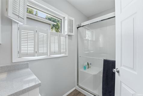 2083 Chapman Lake Drive Warsaw IN 46582