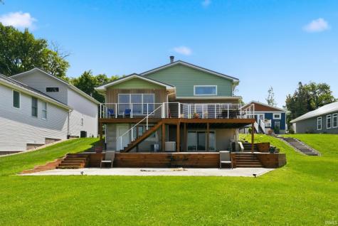 2083 Chapman Lake Drive Warsaw IN 46582