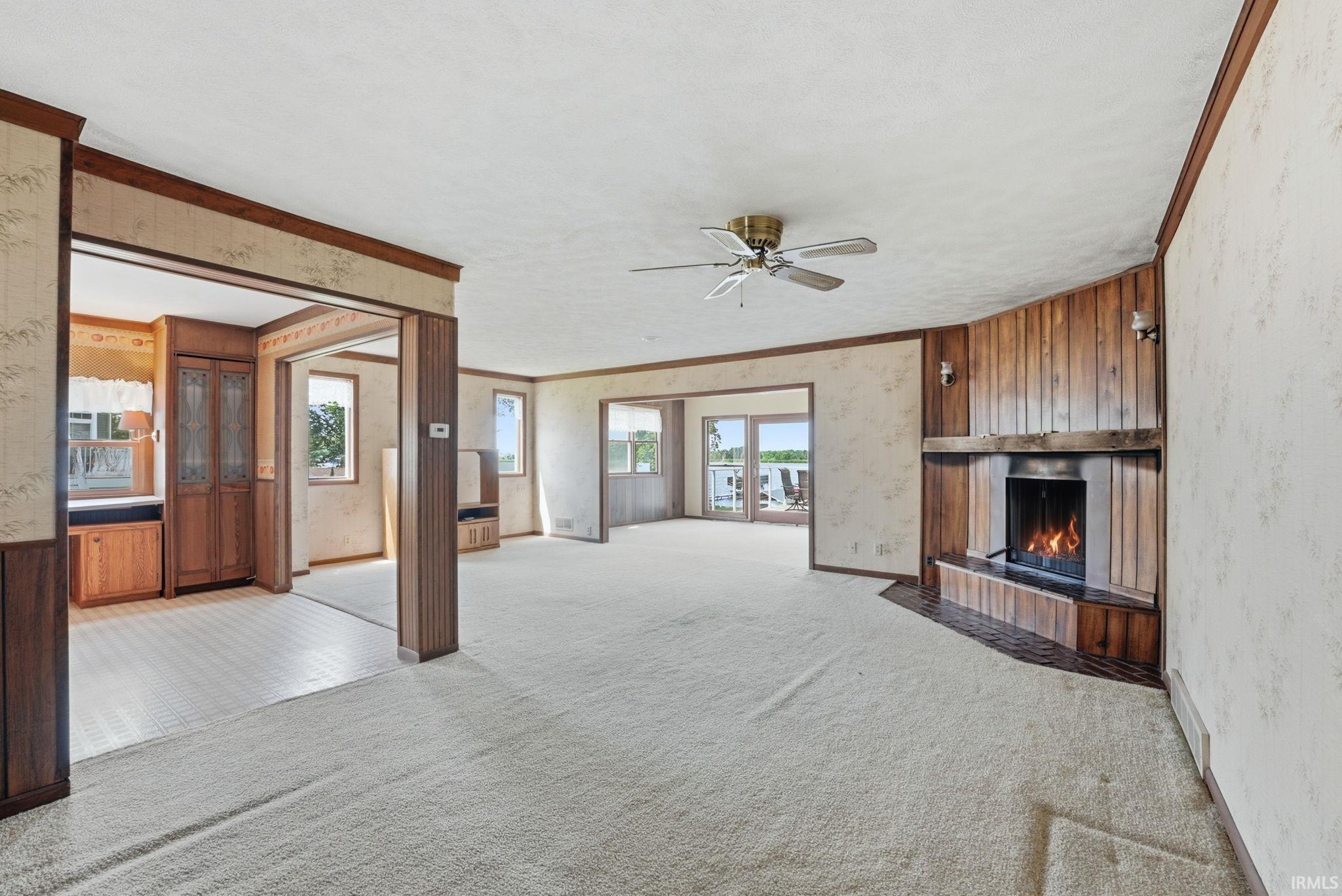 2083 Chapman Lake Drive Warsaw IN 46582