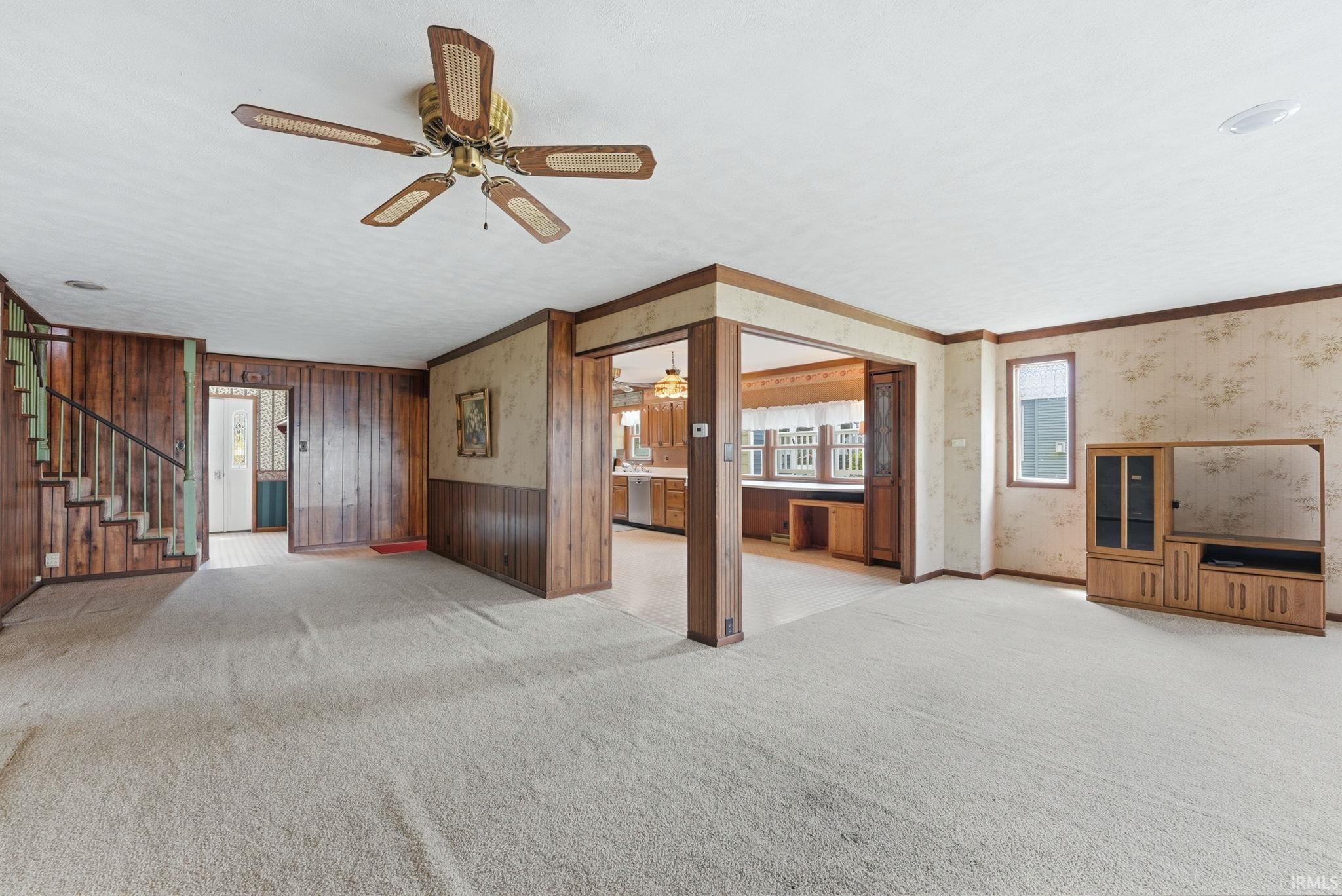 2083 Chapman Lake Drive Warsaw IN 46582